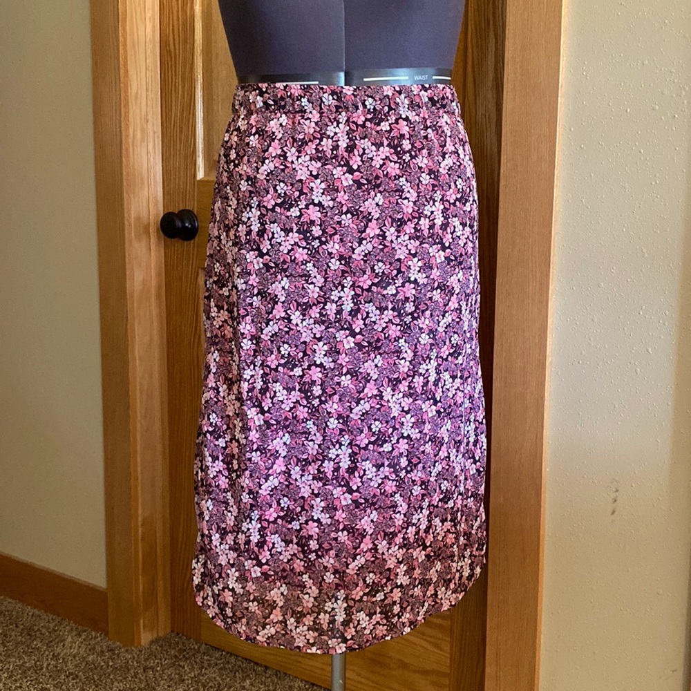 Reversible woman’s skirt.